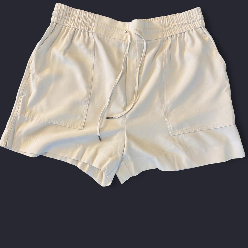 Simply vera wang white shorts